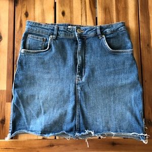 Zara Medium Wash Denim Skirt